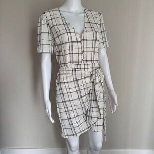 Lush Plaid Short Sleeve Summer Wrap Dress Black & White
